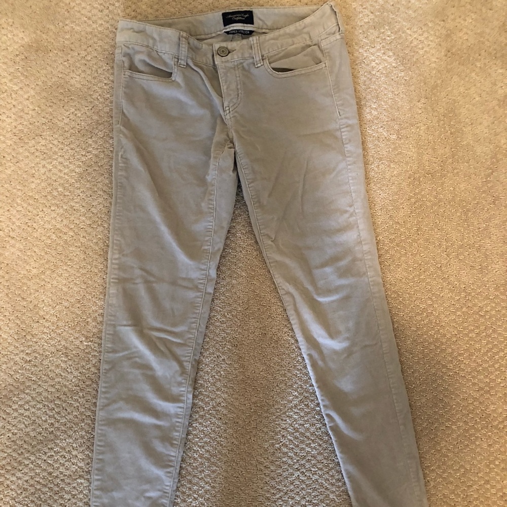 American Eagle light grey corduroy jeggings